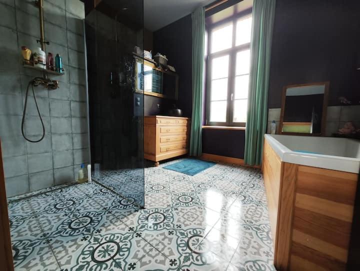 Chambre Spacieuse Avec Vue Sur Clocher Apartamento Verchin Exterior foto